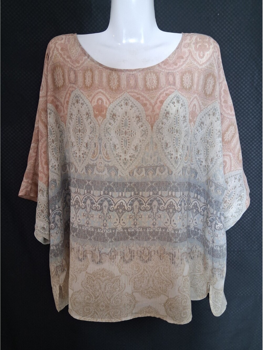 Chico's Women's Tapestry Touch Tatum  Lightweight Top Size 2 Large